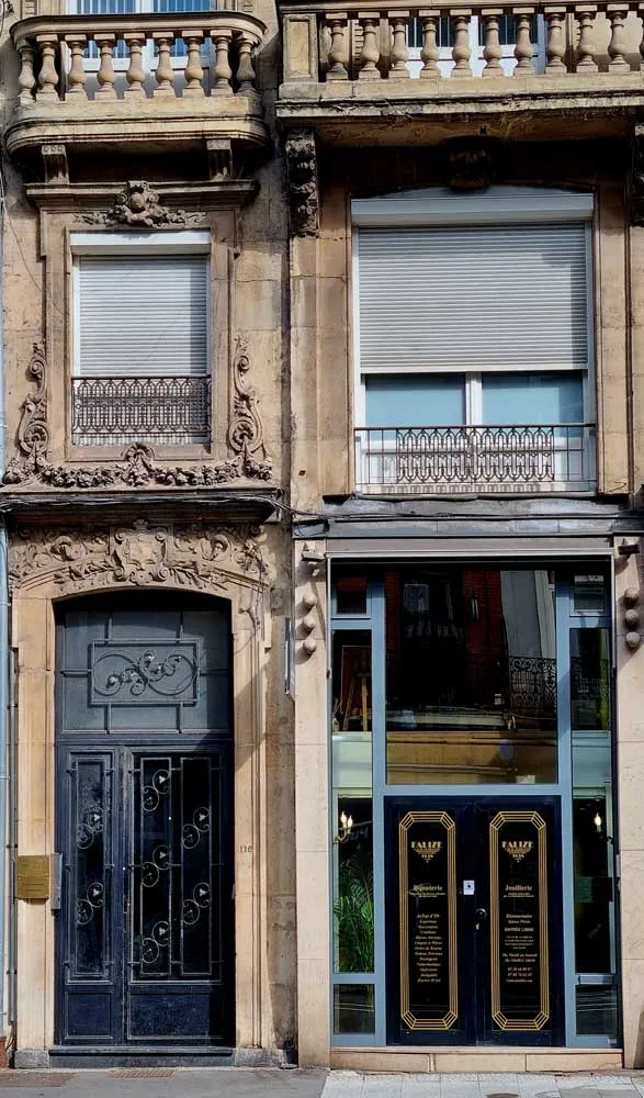 Credit De l'or Facade Lille